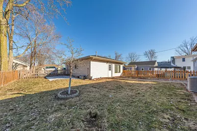 235 S Cedar Street, Belle Plaine, MN 56011 - Photo 26