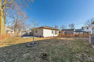 235 S Cedar St, Belle Plaine, MN 56011 - Photo 26