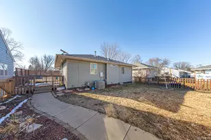 235 S Cedar St, Belle Plaine, MN 56011 - Photo 28
