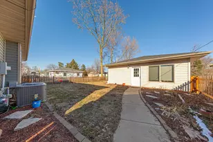 235 S Cedar St, Belle Plaine, MN 56011 - Photo 24