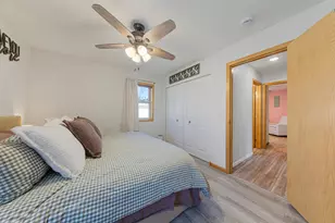 235 S Cedar St, Belle Plaine, MN 56011 - Photo 10