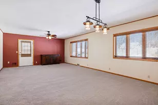 1947 Yorkshire Ct, Saint Paul, MN 55116 - Photo 22