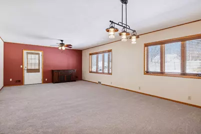 1947 Yorkshire Court, Saint Paul, MN 55116 - Photo 22