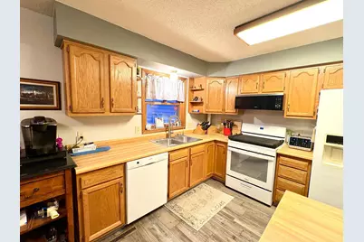 611 Hackberry Street, Dawson, MN 56232 - Photo 8