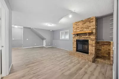 1609 82nd Avenue N, Brooklyn Park, MN 55444 - Photo 10