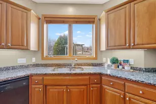 4823 Scenic Oak Dr SW, Rochester, MN 55902 - Photo 16