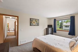 4604 Rosewood Ln N, Plymouth, MN 55442 - Photo 14