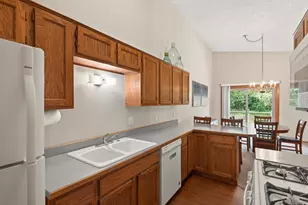 4604 Rosewood Ln N, Plymouth, MN 55442 - Photo 12