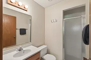 4604 Rosewood Ln N, Plymouth, MN 55442 - Photo 24