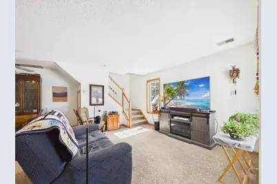 1506 Praha Street SE, New Prague, MN 56071 - Photo 2