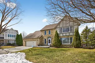 4236 Stoneham Ln NW, Rochester, MN 55901 - Photo 2