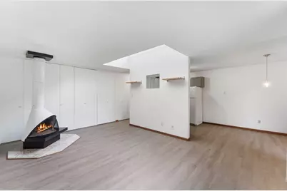 26 Arthur Avenue SE #304, Minneapolis, MN 55414 - Photo 4