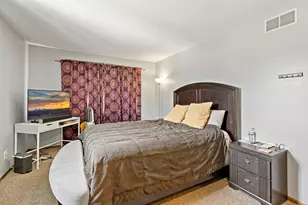 15335 Valley View Dr, Savage, MN 55378 - Photo 16