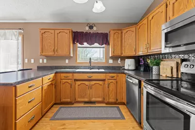 3912 7th Street S, Moorhead, MN 56560 - Photo 8