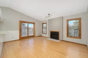 5545 Knoll Dr, Shoreview, MN 55126 - Photo 18