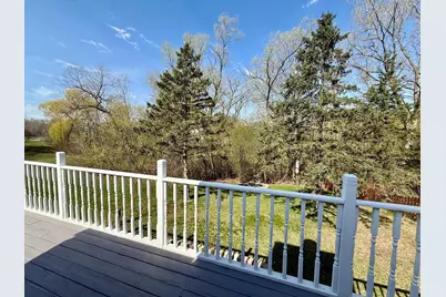 5545 Knoll Drive, Shoreview, MN 55126 - Photo 10