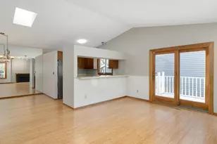5545 Knoll Dr, Shoreview, MN 55126 - Photo 20