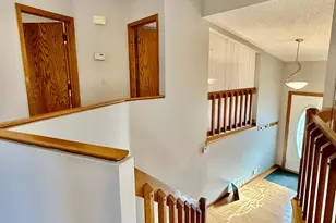 5545 Knoll Dr, Shoreview, MN 55126 - Photo 12