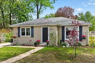 4506 Yates Ave N, Crystal, MN 55422 - Photo 2