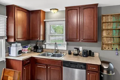 4506 Yates Avenue N, Crystal, MN 55422 - Photo 10