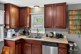 4506 Yates Ave N, Crystal, MN 55422 - Photo 10