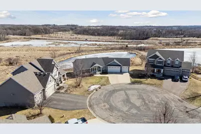 869 Yellowstone Trail, Waconia, MN 55387 - Photo 2