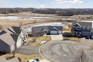 869 Yellowstone Trail, Waconia, MN 55387 - Photo 2