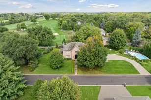 10500 Niblick Ln, Eden Prairie, MN 55347 - Photo 2