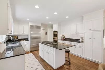 10500 Niblick Lane, Eden Prairie, MN 55347 - Photo 16