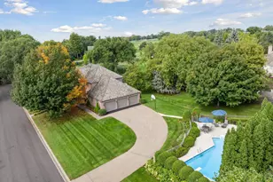 10500 Niblick Ln, Eden Prairie, MN 55347 - Photo 6