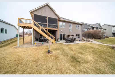 2990 Stone Park Drive NE, Rochester, MN 55906 - Photo 10