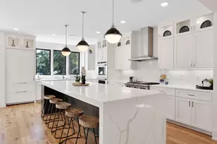 6908 Paiute Cir, Edina, MN 55439 - Photo 8