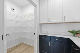 3296 Timber Crk Cir S, Fargo, ND 58104 - Photo 12