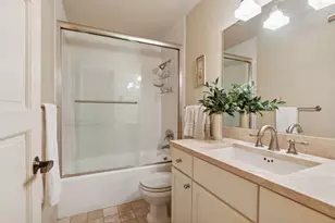 1235 Yale Pl, Minneapolis, MN 55403 - Photo 30