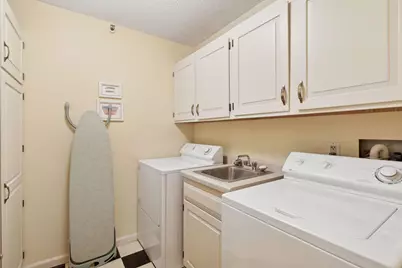 1235 Yale Place #1505, Minneapolis, MN 55403 - Photo 32