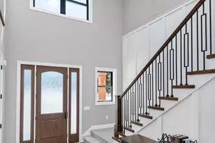 5034 Sparrow Rd, Minnetonka, MN 55345 - Photo 6