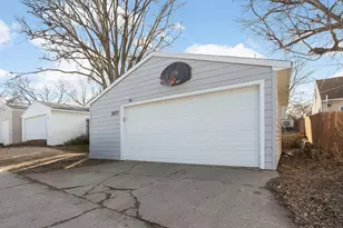 2837 Louisiana Ave S, Saint Louis Park, MN 55426 - Photo 6