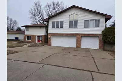 2100 Wentworth Avenue, South Saint Paul, MN 55075 - Photo 1