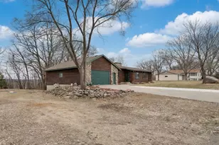 830 W Church St, Belle Plaine, MN 56011 - Photo 4