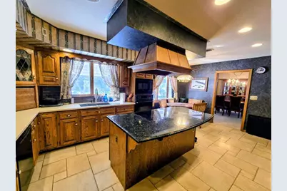 910 3rd Avenue SW, Pipestone, MN 56164 - Photo 16