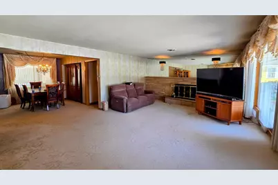 910 3rd Avenue SW, Pipestone, MN 56164 - Photo 6