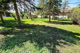 910 3rd Ave SW, Pipestone, MN 56164 - Photo 60