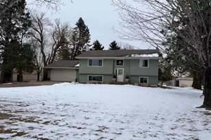 45325 Forest Blvd, Harris, MN 55032 - Photo 2