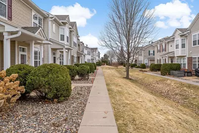 11003 Oak Grove Circle #B, Woodbury, MN 55129 - Photo 2