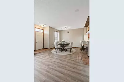 11003 Oak Grove Circle #B, Woodbury, MN 55129 - Photo 6