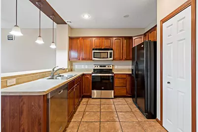 11003 Oak Grove Circle #B, Woodbury, MN 55129 - Photo 42