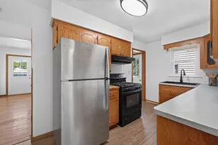 4763 Chatham Road NE, Columbia Heights, MN 55421 - Photo 6