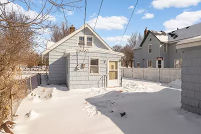 16 Sycamore Street E, Saint Paul, MN 55117 - Photo 18