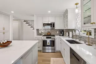 17870 Tioga Trail, Minnetonka, MN 55391 - Photo 8