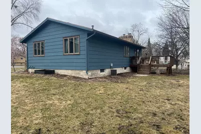 445 NE Rose Lane NE, Hutchinson, MN 55350 - Photo 2